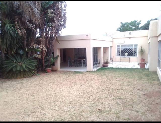 3 BEDROOM PROPERTY TO RENT IN TULISA PARK